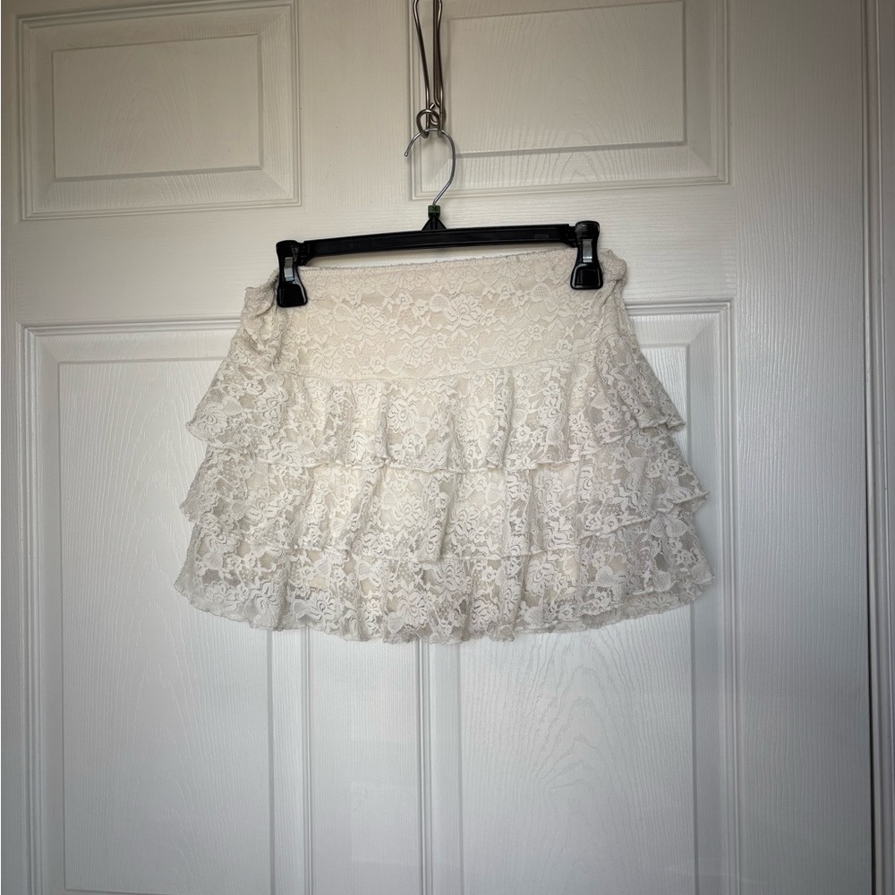 Windsor Ivory Lace Tiered Mini Skirt - Picture 2 of 6
